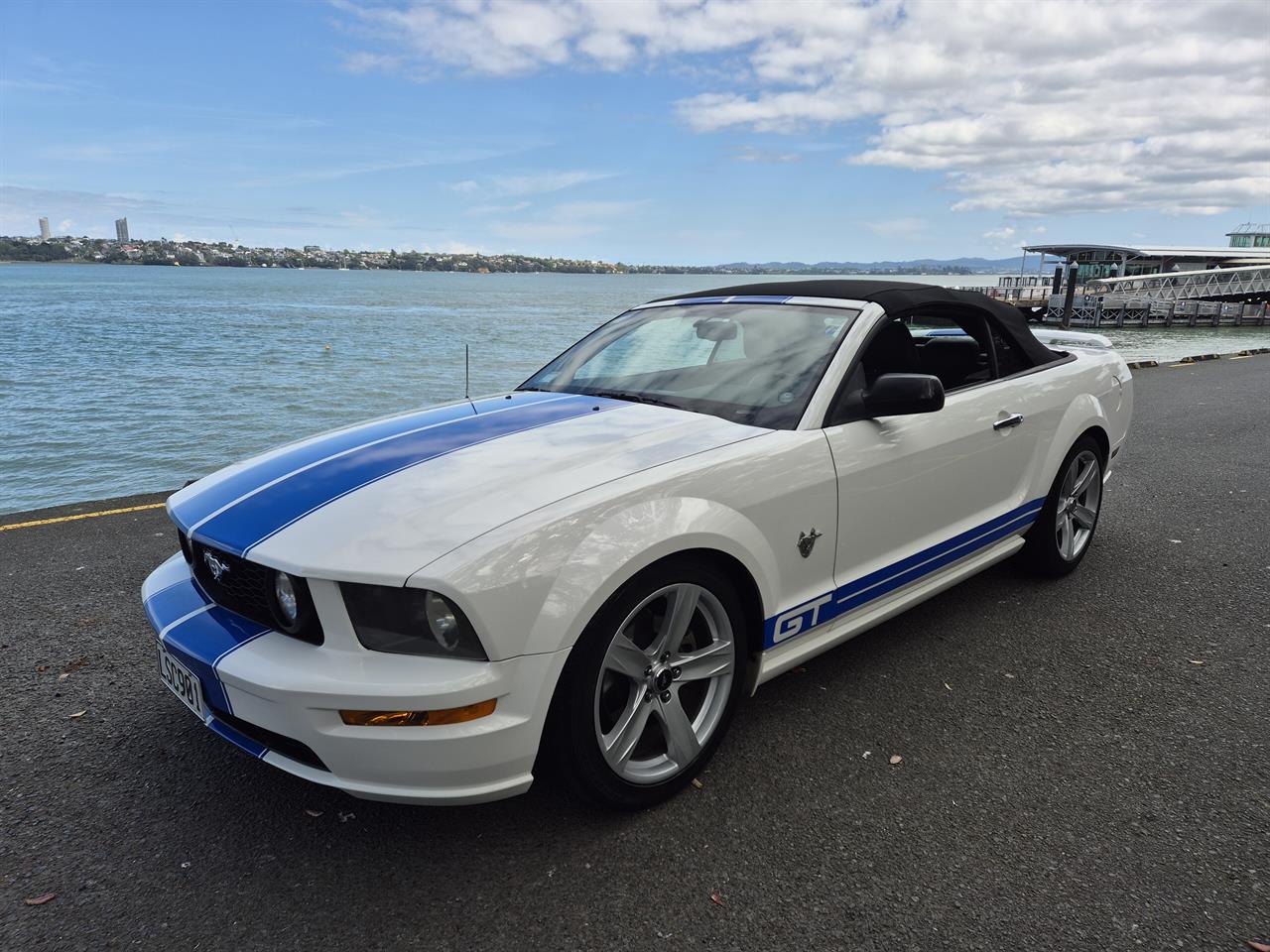 2009 FORD MUSTANG