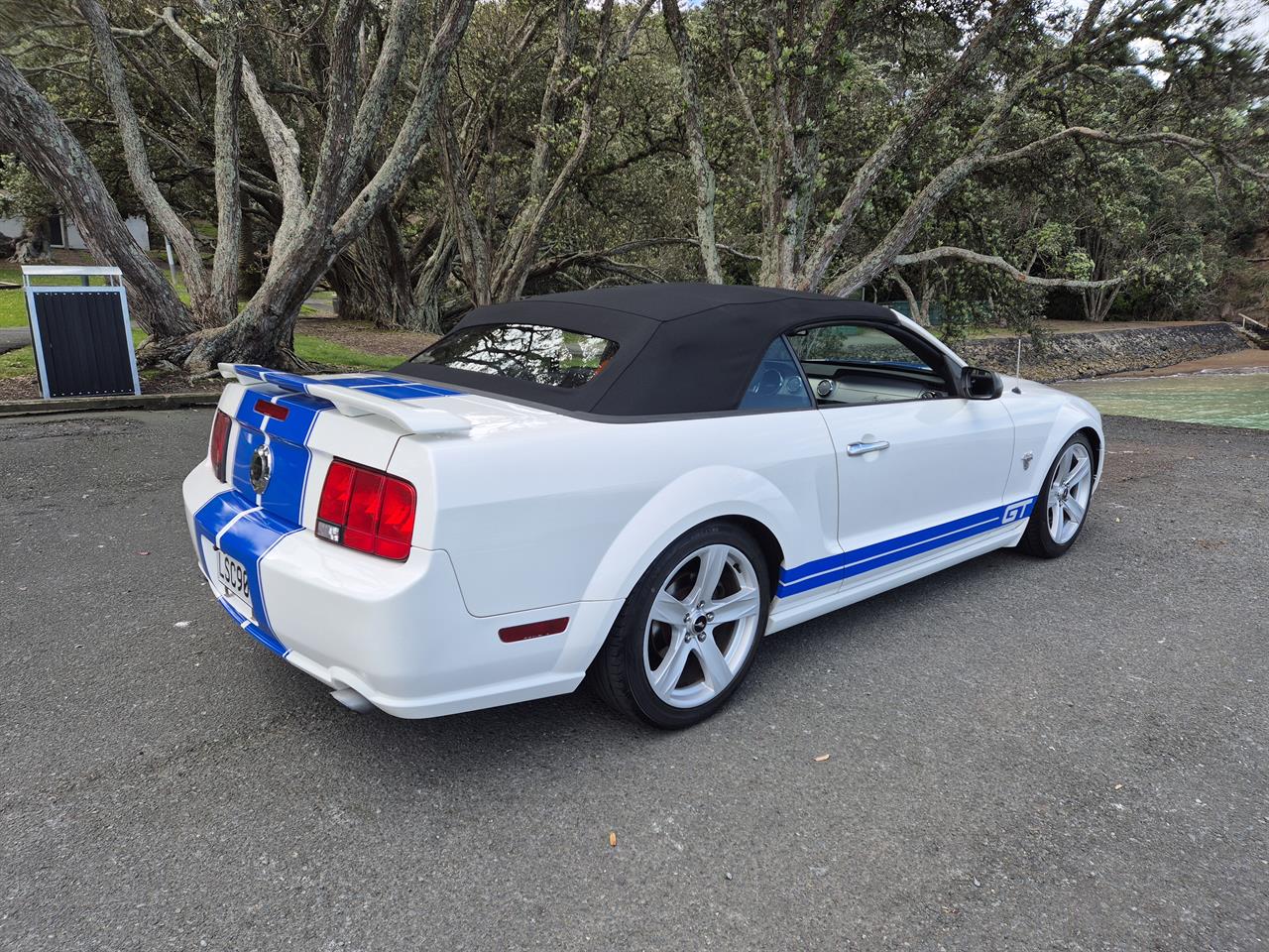 2009 FORD MUSTANG