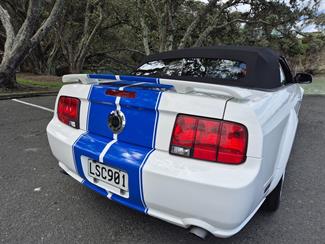 2009 FORD MUSTANG - Thumbnail