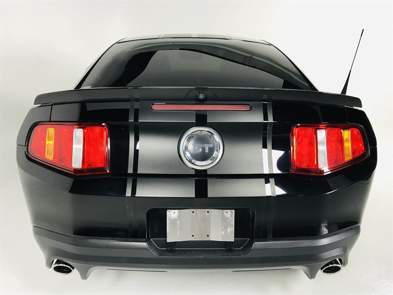 2011 FORD MUSTANG