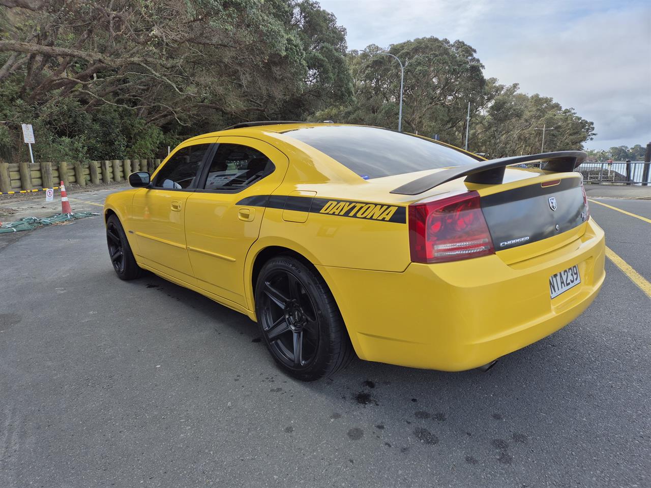 2006 DODGE Charger