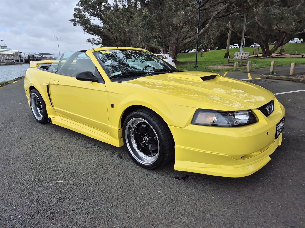 2001 FORD MUSTANG